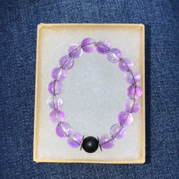 Small Child’s AMETRINE crystal bracelet - Picture 3 of 4